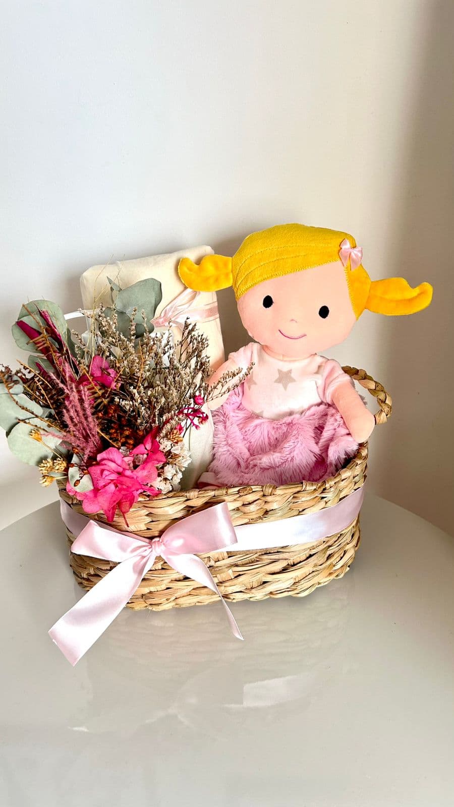 CESTA TABOA BEBÊ COM BONECA